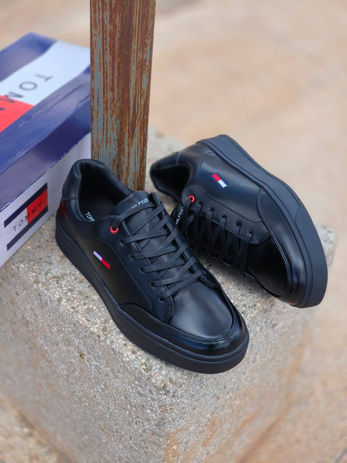 Tommy Hilfiger Casuals